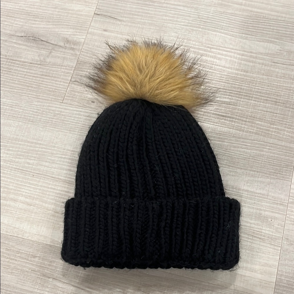 Cozy Black Knit Pom-Pom Beanie